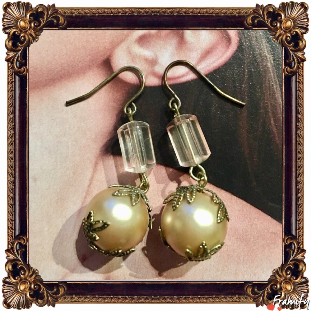 Fashion Golden Pearl Dangle Earring